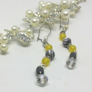 Shades of yellow dangling earrings